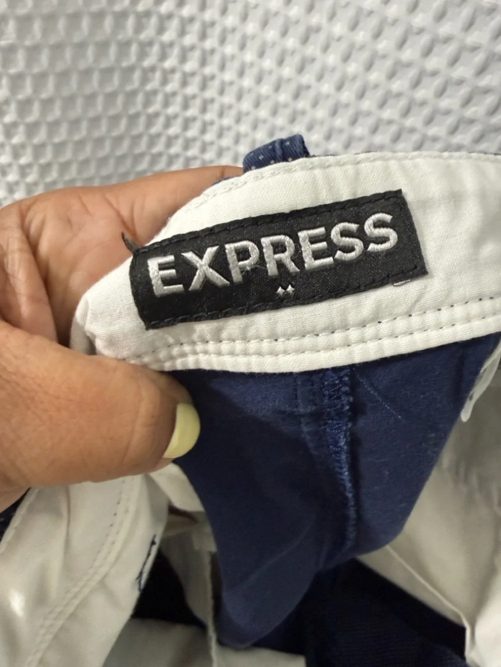 Express Men's Blue Micro Dot Casual Flat Front Chino 9.5 Inseam Size 28